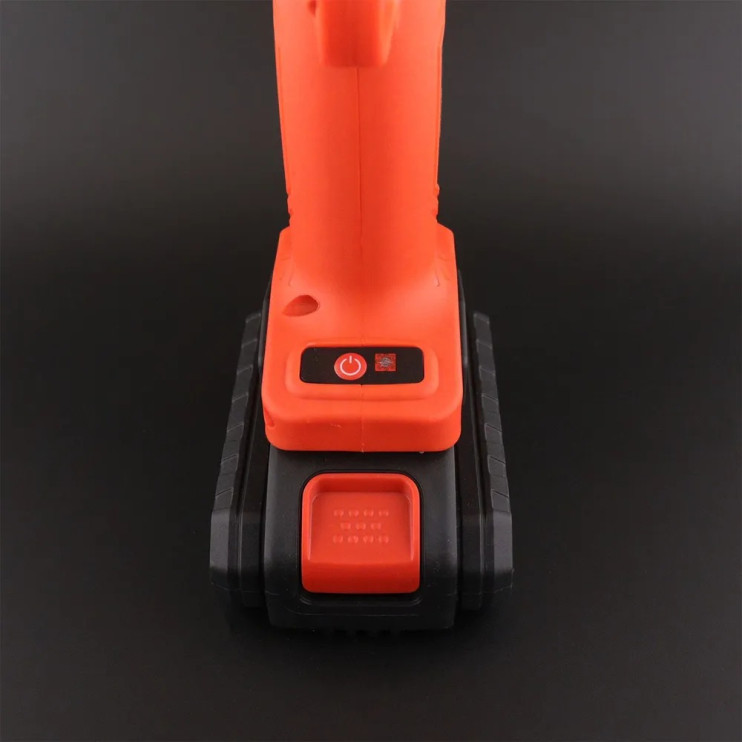 IN-155 Секатор садовый аккумуляторный 21v в кейсе