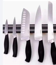 KP-648 Держатель магнитный для ножей   50 см