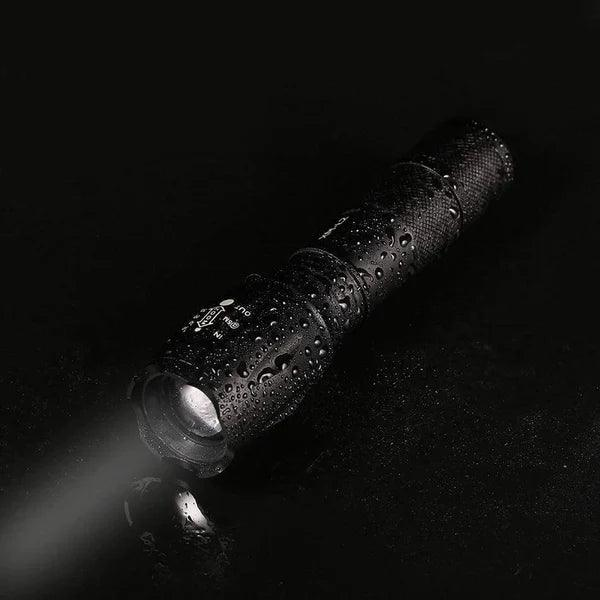 FNL-005 фонарь Lanterna Tatica Militar X900 ручной