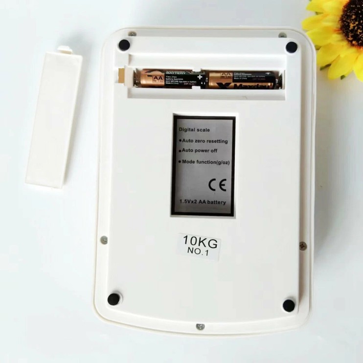 VI-043 Весы Electronic Compact Scale SF-400A кухонные 