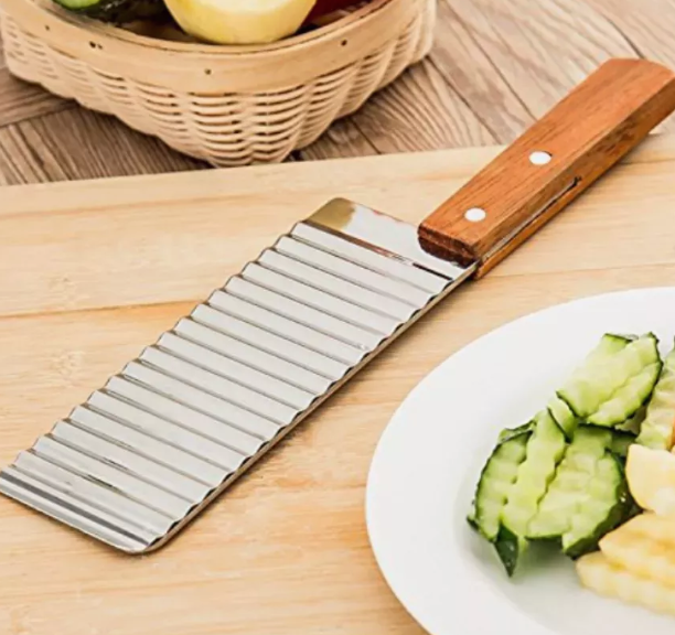 KP-718 Нож рельефный для овощей