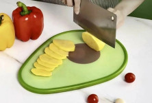 KP-443 Доска разделочная кухонная в форме авокадо большая