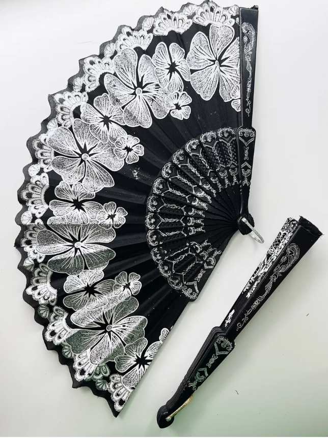 VR-074 Веер пластиковый черный