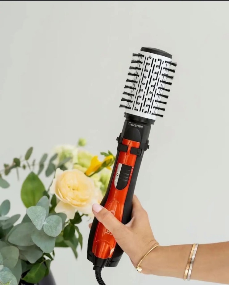 TDK-141 Фен Gemei GM-4828 с насадками  для волос 