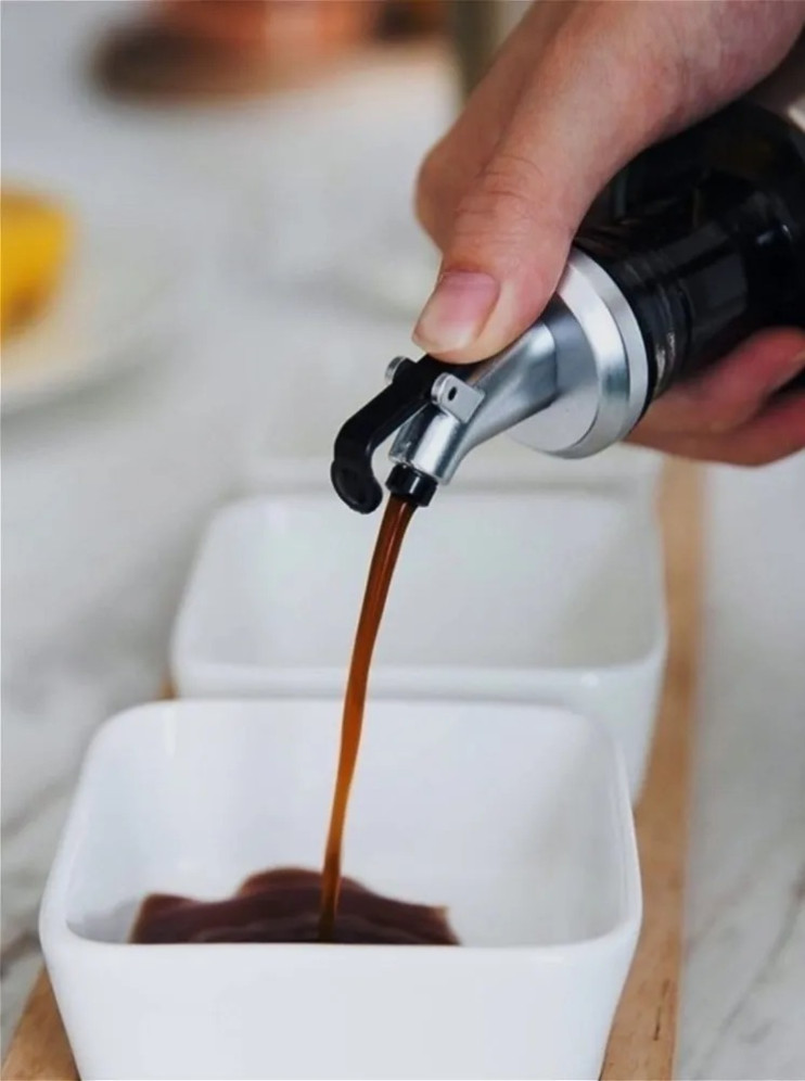 KP-422 Бутылка с дозатором для масла и уксуса 200 мл